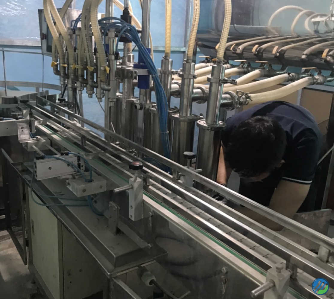 Máy Chiết Rót 6 Vòi